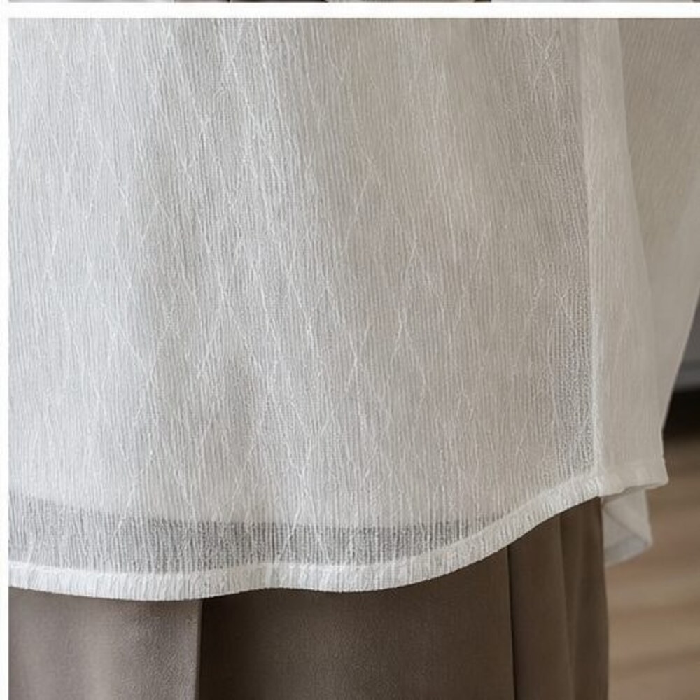 Ivory V Neck Top - Picture 6 of 6